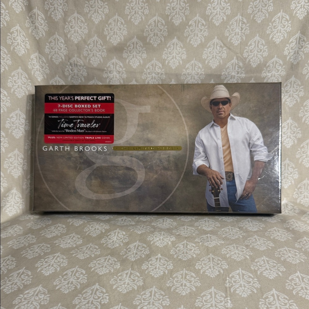 Garth Brooks 7-Disc Boxed Set